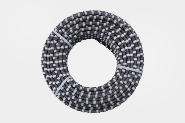 Diamond wire saw for reinforced concrete cutting